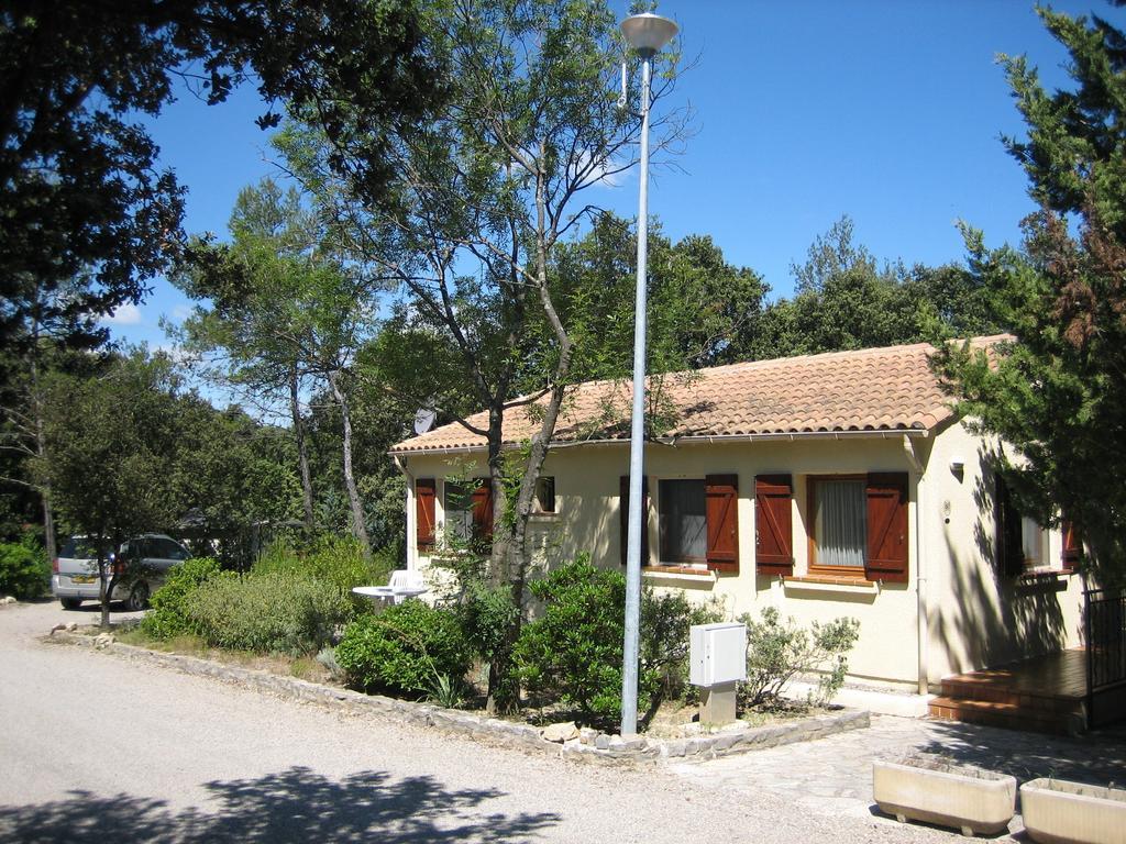 Bungalow Claret Vacquières Εξωτερικό φωτογραφία