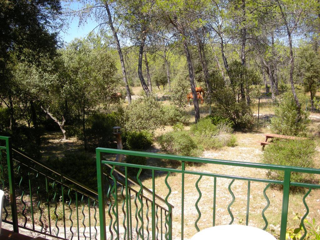 Bungalow Claret Vacquières Εξωτερικό φωτογραφία